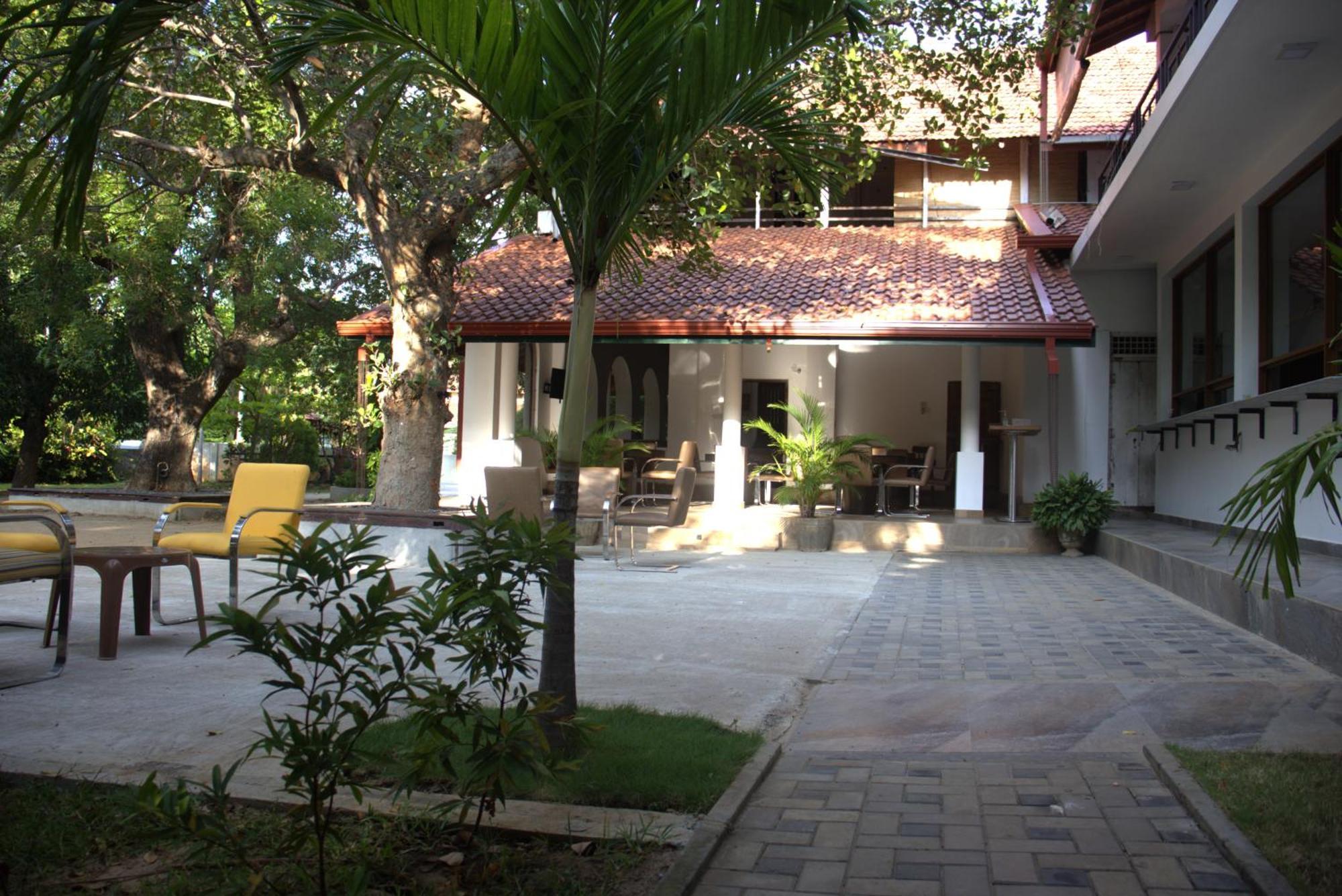 Gatetrees Resort Jaffna Exterior photo