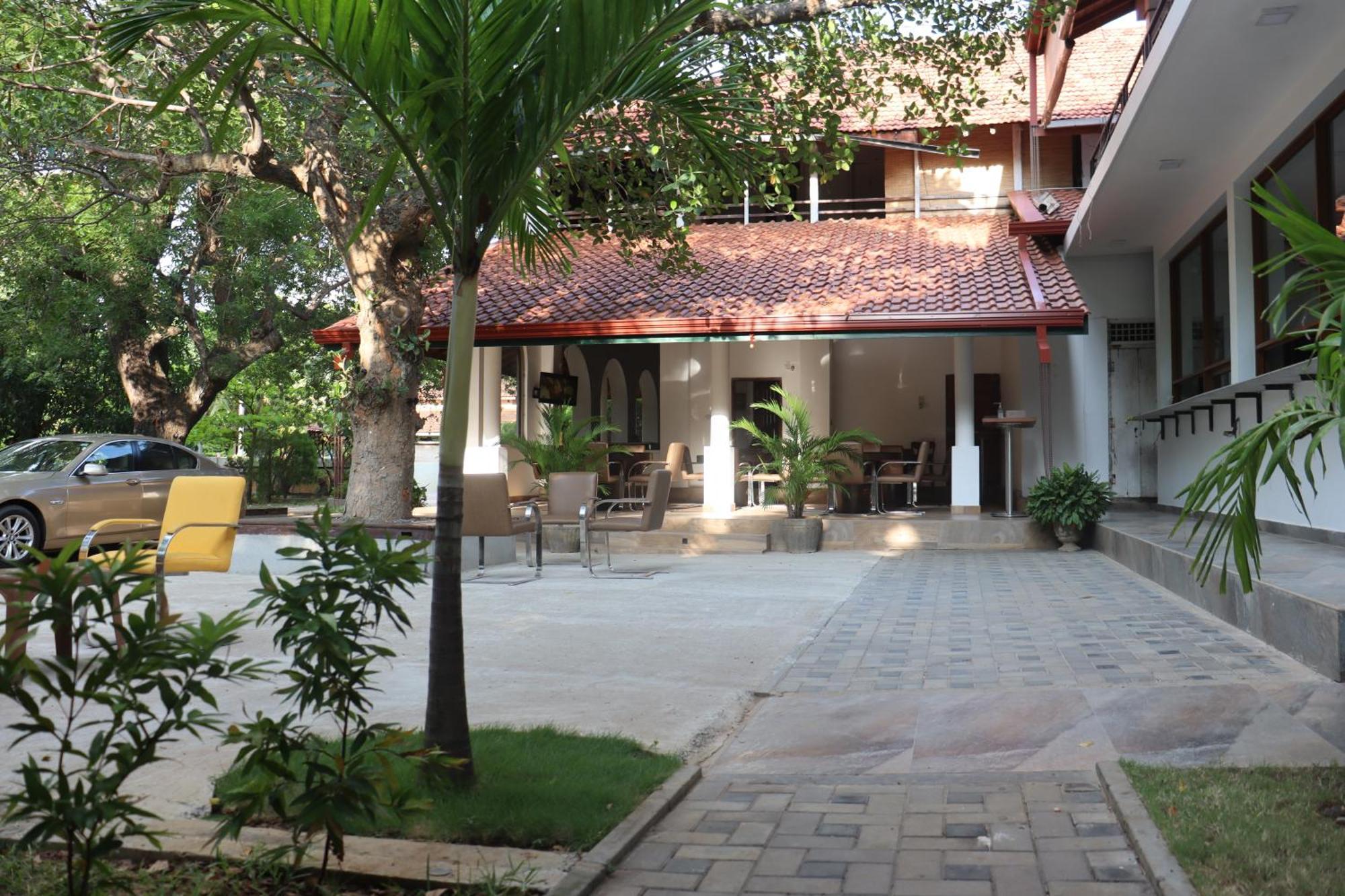 Gatetrees Resort Jaffna Exterior photo